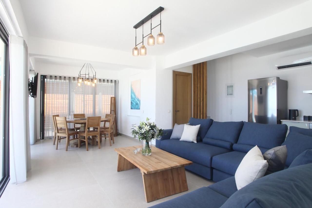 Capro - Milos Bay Villas Áyios Nikítas Exterior foto