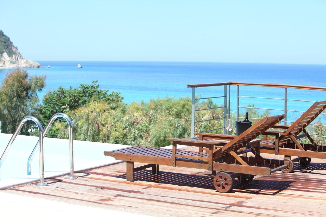 Capro - Milos Bay Villas Áyios Nikítas Exterior foto